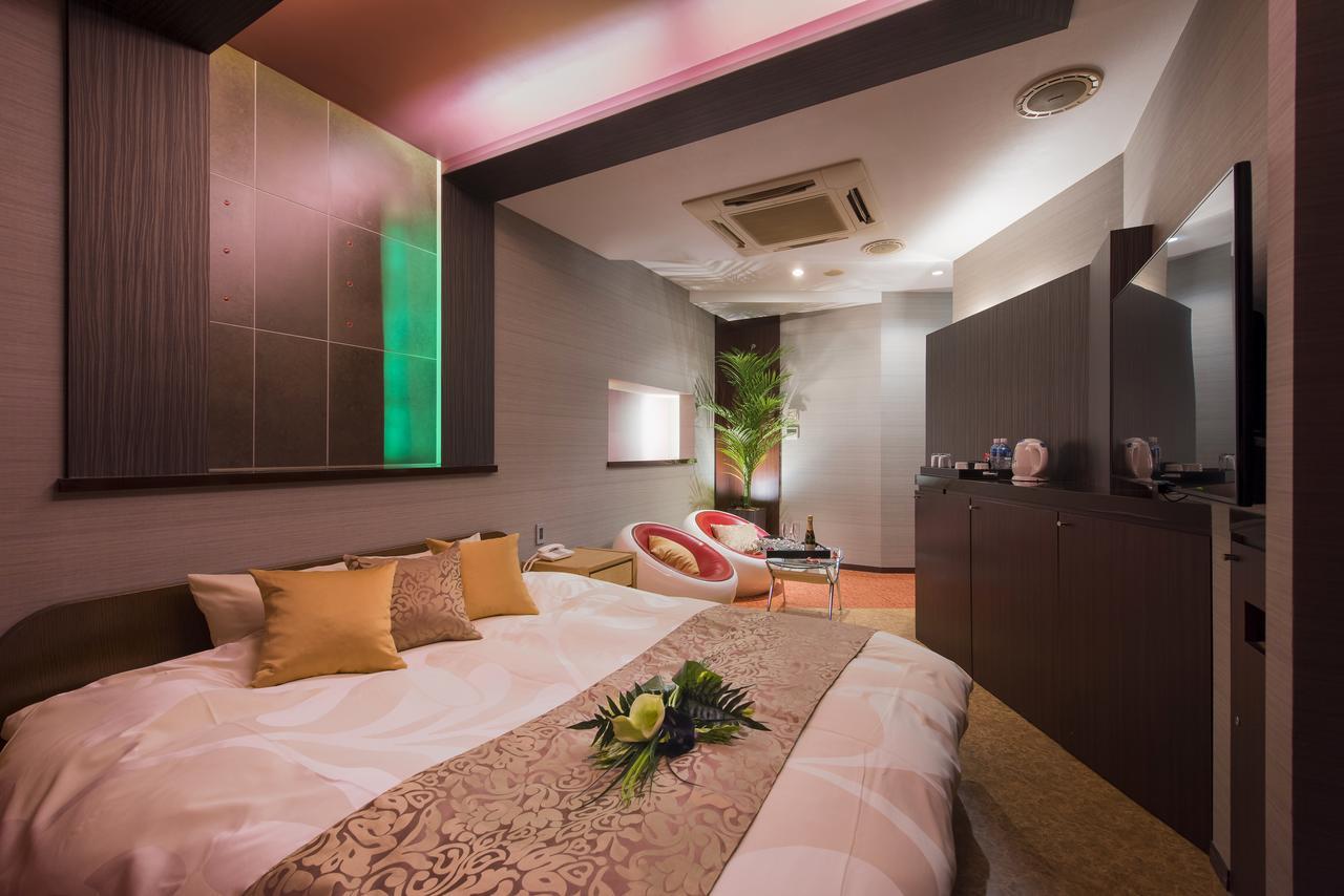 Sulata Obihiro (Adults Only) Hotel Ngoại thất bức ảnh